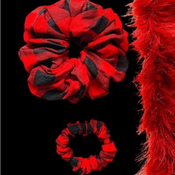 # Homemade SCRUNCHIES🌟💖 - Picture 1 of 2